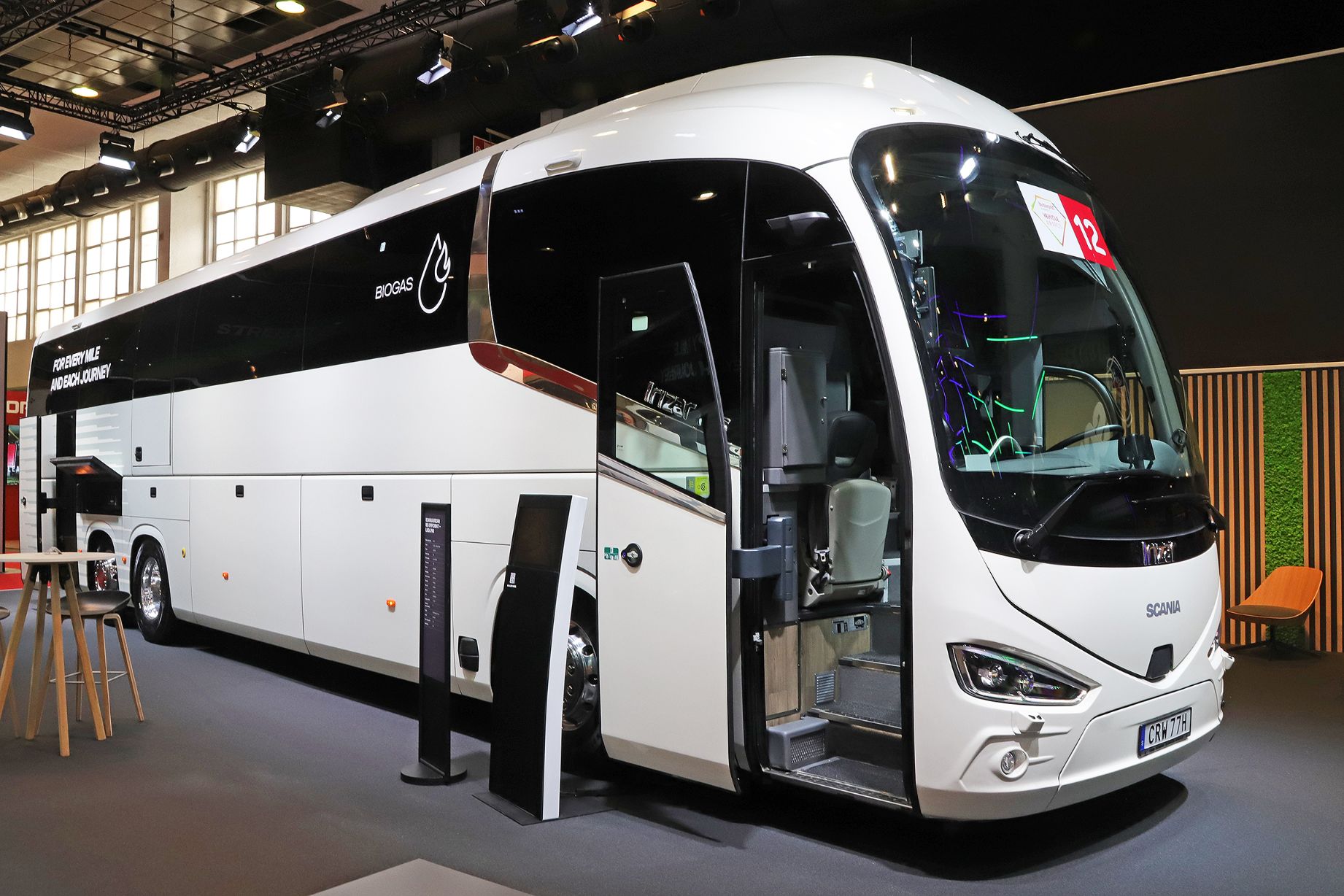 Ikarus launches new midibus prototype and presents plans for electric  18-meter e-bus at Busworld