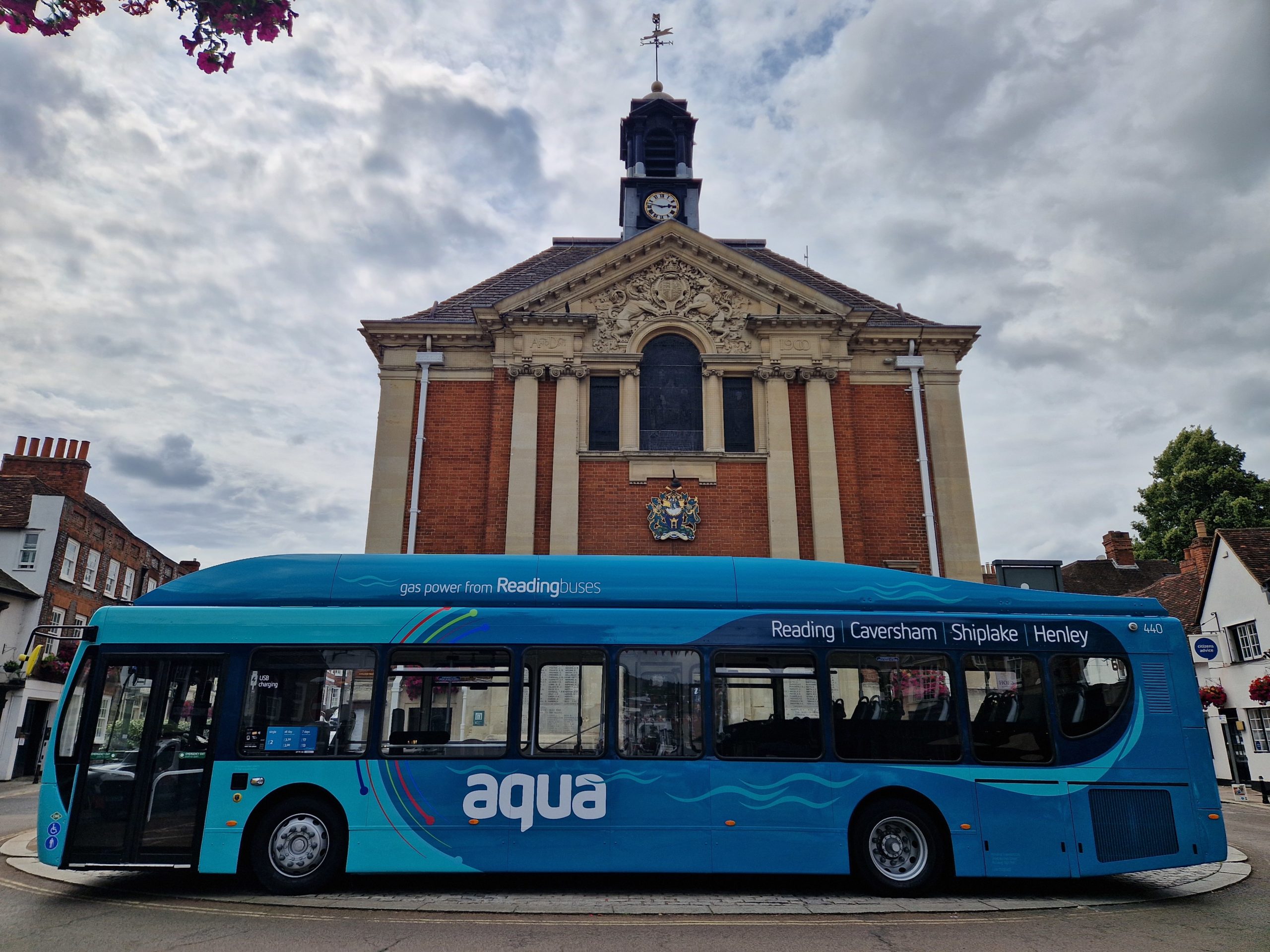 Reading Buses launches new gas-powered service